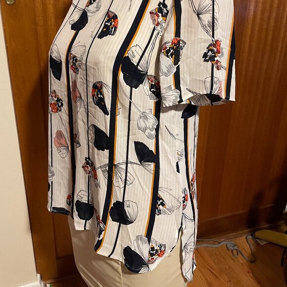 🌸Artsy Flower stripe Top Daniel Rainn for spring, navy, pink, white - Picture 3 of 6